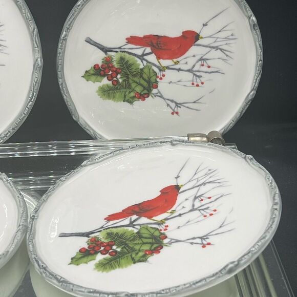 Winter Cardinal by GLOBAL DESIGN CONNECTIONS set of 4 Appetizer Plates - Picture 4 of 4